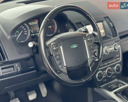 Белый Ленд Ровер Фрилендер, объемом двигателя 2.2 л и пробегом 207 тыс. км за 13950 $, фото 122 на Automoto.ua