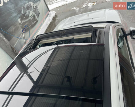 Белый Ленд Ровер Фрилендер, объемом двигателя 2.2 л и пробегом 207 тыс. км за 13950 $, фото 118 на Automoto.ua