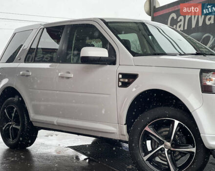 Белый Ленд Ровер Фрилендер, объемом двигателя 2.2 л и пробегом 207 тыс. км за 13950 $, фото 20 на Automoto.ua