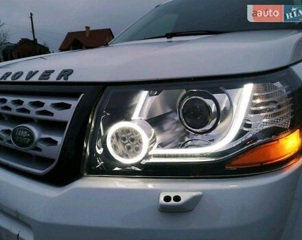 Білий Ленд Ровер Freelander, об'ємом двигуна 2 л та пробігом 200 тис. км за 13500 $, фото 4 на Automoto.ua