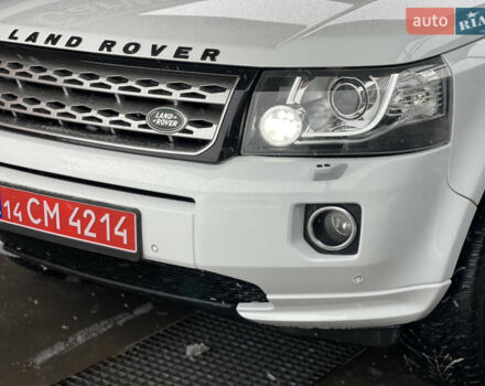 Белый Ленд Ровер Фрилендер, объемом двигателя 2.2 л и пробегом 207 тыс. км за 13950 $, фото 147 на Automoto.ua