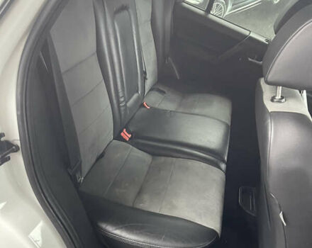 Белый Ленд Ровер Фрилендер, объемом двигателя 2.2 л и пробегом 207 тыс. км за 13950 $, фото 105 на Automoto.ua