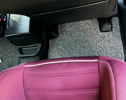 Білий Ленд Ровер Freelander, об'ємом двигуна 2.18 л та пробігом 174 тис. км за 16500 $, фото 11 на Automoto.ua