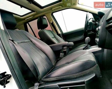 Білий Ленд Ровер Freelander, об'ємом двигуна 2 л та пробігом 200 тис. км за 13500 $, фото 2 на Automoto.ua