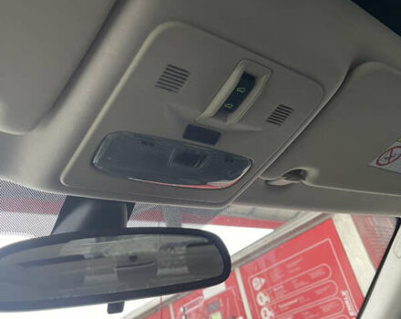 Белый Ленд Ровер Фрилендер, объемом двигателя 2.2 л и пробегом 207 тыс. км за 13950 $, фото 88 на Automoto.ua