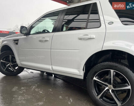 Белый Ленд Ровер Фрилендер, объемом двигателя 2.2 л и пробегом 207 тыс. км за 13950 $, фото 47 на Automoto.ua