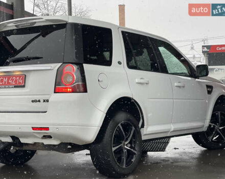 Белый Ленд Ровер Фрилендер, объемом двигателя 2.2 л и пробегом 207 тыс. км за 13950 $, фото 65 на Automoto.ua