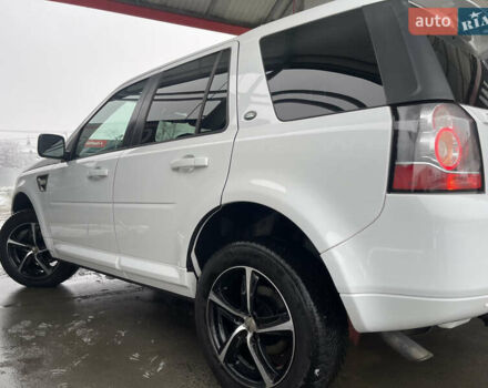 Белый Ленд Ровер Фрилендер, объемом двигателя 2.2 л и пробегом 207 тыс. км за 13950 $, фото 38 на Automoto.ua