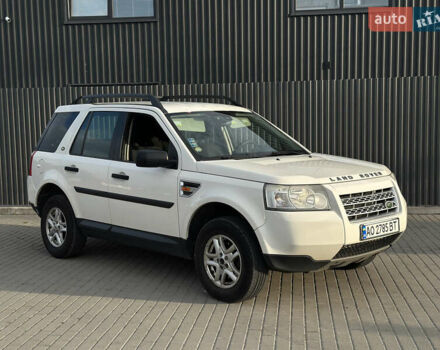 Білий Ленд Ровер Freelander, об'ємом двигуна 2.2 л та пробігом 423 тис. км за 10700 $, фото 1 на Automoto.ua