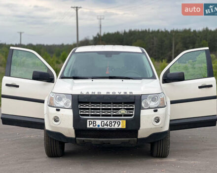 Белый Ленд Ровер Фрилендер, объемом двигателя 2.2 л и пробегом 340 тыс. км за 4900 $, фото 1 на Automoto.ua