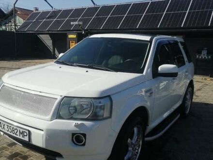 Белый Ленд Ровер Фрилендер, объемом двигателя 3.2 л и пробегом 200 тыс. км за 12500 $, фото 1 на Automoto.ua