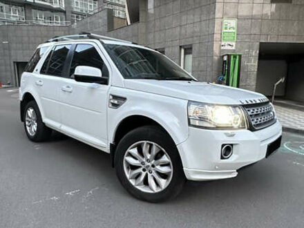 Белый Ленд Ровер Фрилендер, объемом двигателя 2.2 л и пробегом 288 тыс. км за 14000 $, фото 1 на Automoto.ua