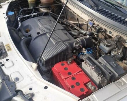 Бежевый Ленд Ровер Фрилендер, объемом двигателя 2 л и пробегом 267 тыс. км за 5500 $, фото 13 на Automoto.ua