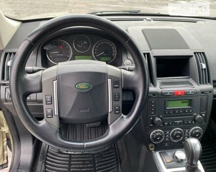 Бежевый Ленд Ровер Фрилендер, объемом двигателя 3.2 л и пробегом 285 тыс. км за 9250 $, фото 7 на Automoto.ua