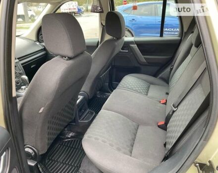 Бежевый Ленд Ровер Фрилендер, объемом двигателя 3.2 л и пробегом 285 тыс. км за 9250 $, фото 9 на Automoto.ua