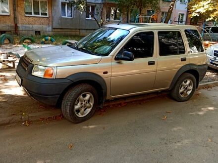 Бежевий Ленд Ровер Freelander, об'ємом двигуна 1.8 л та пробігом 100 тис. км за 5500 $, фото 1 на Automoto.ua