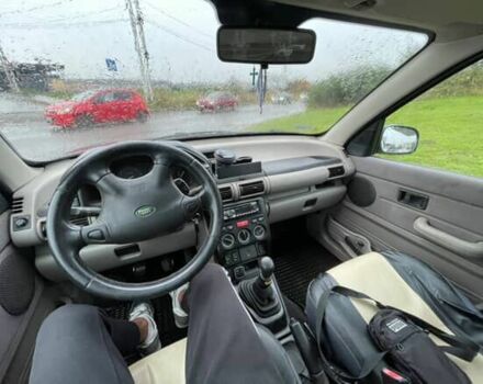 Чорний Ленд Ровер Freelander, об'ємом двигуна 2 л та пробігом 200 тис. км за 2300 $, фото 3 на Automoto.ua