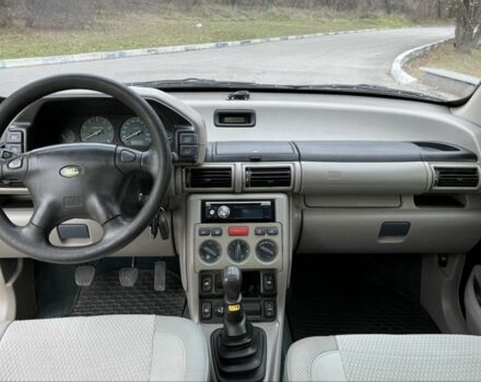 Черный Ленд Ровер Фрилендер, объемом двигателя 1.8 л и пробегом 183 тыс. км за 5500 $, фото 9 на Automoto.ua