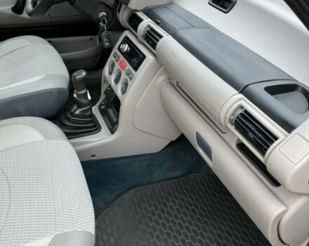 Черный Ленд Ровер Фрилендер, объемом двигателя 1.8 л и пробегом 183 тыс. км за 5500 $, фото 14 на Automoto.ua