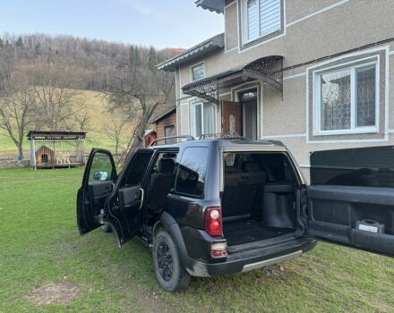 Черный Ленд Ровер Фрилендер, объемом двигателя 0 л и пробегом 306 тыс. км за 5500 $, фото 3 на Automoto.ua