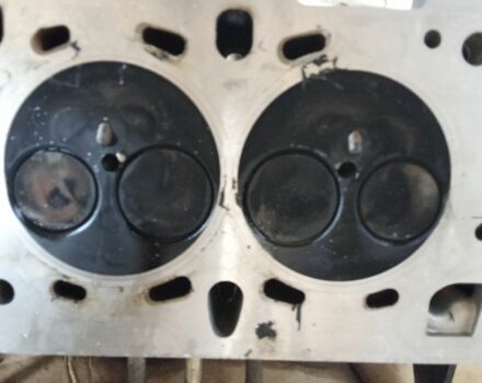 Черный Ленд Ровер Фрилендер, объемом двигателя 2 л и пробегом 500 тыс. км за 500 $, фото 4 на Automoto.ua