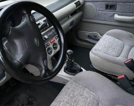 Ленд Ровер Фрилендер 1998 в Надворной на Automoto.ua Черный Ленд Ровер Фрилендер, объемом двигателя 2 л и пробегом 307 тыс. км за 4200 $, фото 6 на Automoto.ua