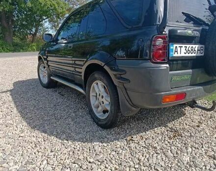 Черный Ленд Ровер Фрилендер, объемом двигателя 1.8 л и пробегом 250 тыс. км за 4200 $, фото 5 на Automoto.ua