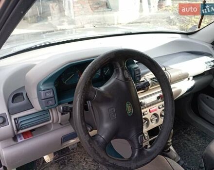 Черный Ленд Ровер Фрилендер, объемом двигателя 1.8 л и пробегом 250 тыс. км за 4200 $, фото 6 на Automoto.ua