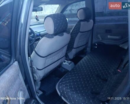 Черный Ленд Ровер Фрилендер, объемом двигателя 2 л и пробегом 300 тыс. км за 1999 $, фото 6 на Automoto.ua