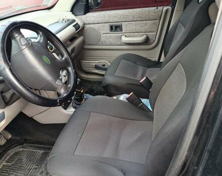 Чорний Ленд Ровер Freelander, об'ємом двигуна 2 л та пробігом 330 тис. км за 3500 $, фото 5 на Automoto.ua