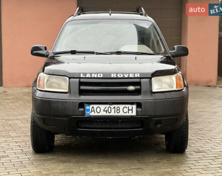 Черный Ленд Ровер Фрилендер, объемом двигателя 1.99 л и пробегом 350 тыс. км за 3950 $, фото 2 на Automoto.ua