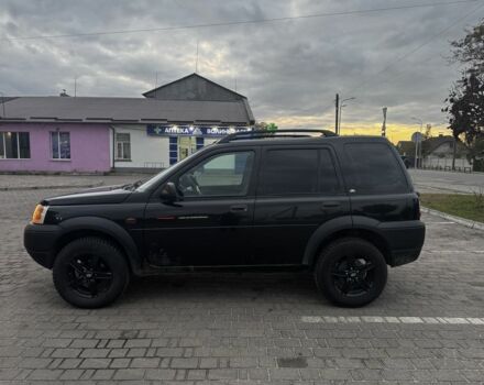 Черный Ленд Ровер Фрилендер, объемом двигателя 2 л и пробегом 100 тыс. км за 4590 $, фото 3 на Automoto.ua
