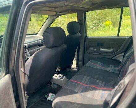 Чорний Ленд Ровер Freelander, об'ємом двигуна 2 л та пробігом 300 тис. км за 2550 $, фото 3 на Automoto.ua