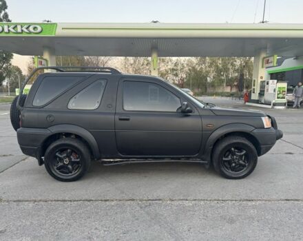 Черный Ленд Ровер Фрилендер, объемом двигателя 0 л и пробегом 320 тыс. км за 2550 $, фото 2 на Automoto.ua