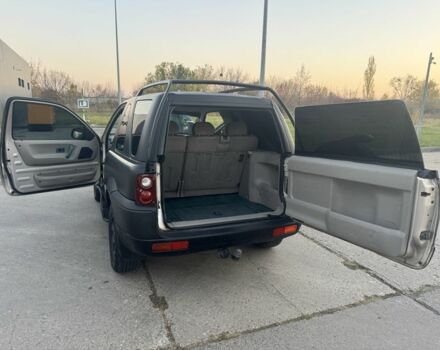 Черный Ленд Ровер Фрилендер, объемом двигателя 0 л и пробегом 320 тыс. км за 2550 $, фото 12 на Automoto.ua