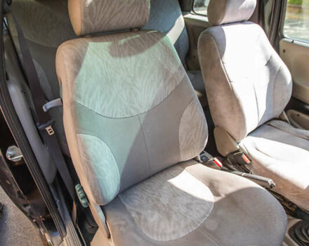 Черный Ленд Ровер Фрилендер, объемом двигателя 1.99 л и пробегом 400 тыс. км за 4500 $, фото 15 на Automoto.ua