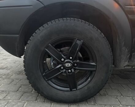 Черный Ленд Ровер Фрилендер, объемом двигателя 2 л и пробегом 100 тыс. км за 4590 $, фото 12 на Automoto.ua