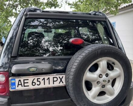 Черный Ленд Ровер Фрилендер, объемом двигателя 1.8 л и пробегом 341 тыс. км за 4500 $, фото 5 на Automoto.ua