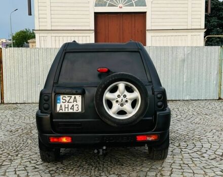 Черный Ленд Ровер Фрилендер, объемом двигателя 2 л и пробегом 200 тыс. км за 2500 $, фото 7 на Automoto.ua