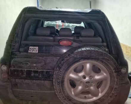 Черный Ленд Ровер Фрилендер, объемом двигателя 1.8 л и пробегом 220 тыс. км за 4000 $, фото 6 на Automoto.ua