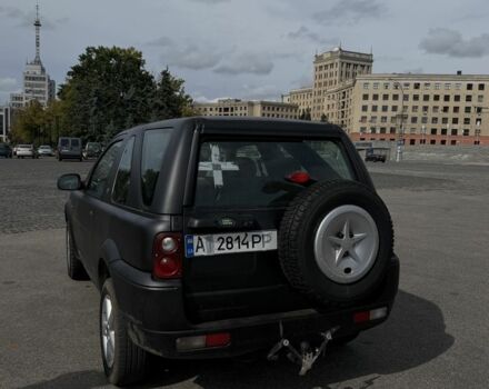 Чорний Ленд Ровер Freelander, об'ємом двигуна 2 л та пробігом 300 тис. км за 2353 $, фото 3 на Automoto.ua