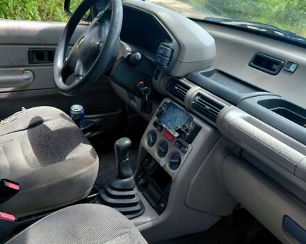 Чорний Ленд Ровер Freelander, об'ємом двигуна 2 л та пробігом 150 тис. км за 2800 $, фото 3 на Automoto.ua