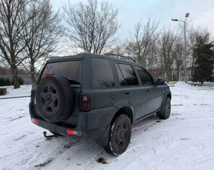 Черный Ленд Ровер Фрилендер, объемом двигателя 2 л и пробегом 150 тыс. км за 2700 $, фото 5 на Automoto.ua