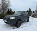 Черный Ленд Ровер Фрилендер, объемом двигателя 2 л и пробегом 150 тыс. км за 2700 $, фото 2 на Automoto.ua