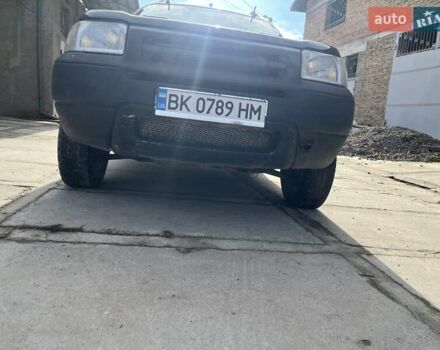Черный Ленд Ровер Фрилендер, объемом двигателя 1.8 л и пробегом 164 тыс. км за 3350 $, фото 11 на Automoto.ua