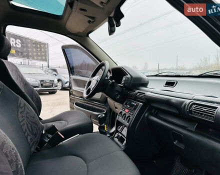 Черный Ленд Ровер Фрилендер, объемом двигателя 2 л и пробегом 234 тыс. км за 7300 $, фото 19 на Automoto.ua