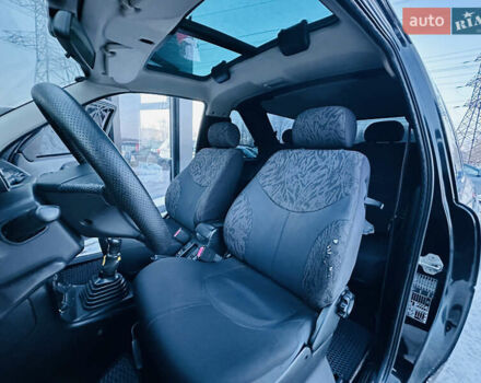 Черный Ленд Ровер Фрилендер, объемом двигателя 2 л и пробегом 234 тыс. км за 6500 $, фото 21 на Automoto.ua