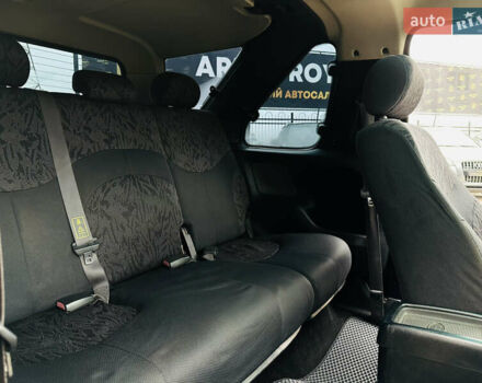 Черный Ленд Ровер Фрилендер, объемом двигателя 2 л и пробегом 234 тыс. км за 7300 $, фото 16 на Automoto.ua