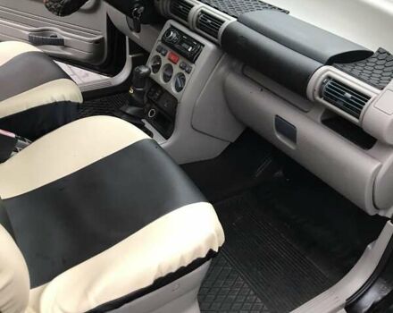 Черный Ленд Ровер Фрилендер, объемом двигателя 2 л и пробегом 277 тыс. км за 3200 $, фото 21 на Automoto.ua