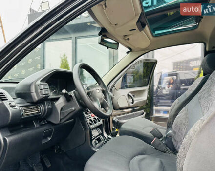 Черный Ленд Ровер Фрилендер, объемом двигателя 2 л и пробегом 234 тыс. км за 7300 $, фото 12 на Automoto.ua